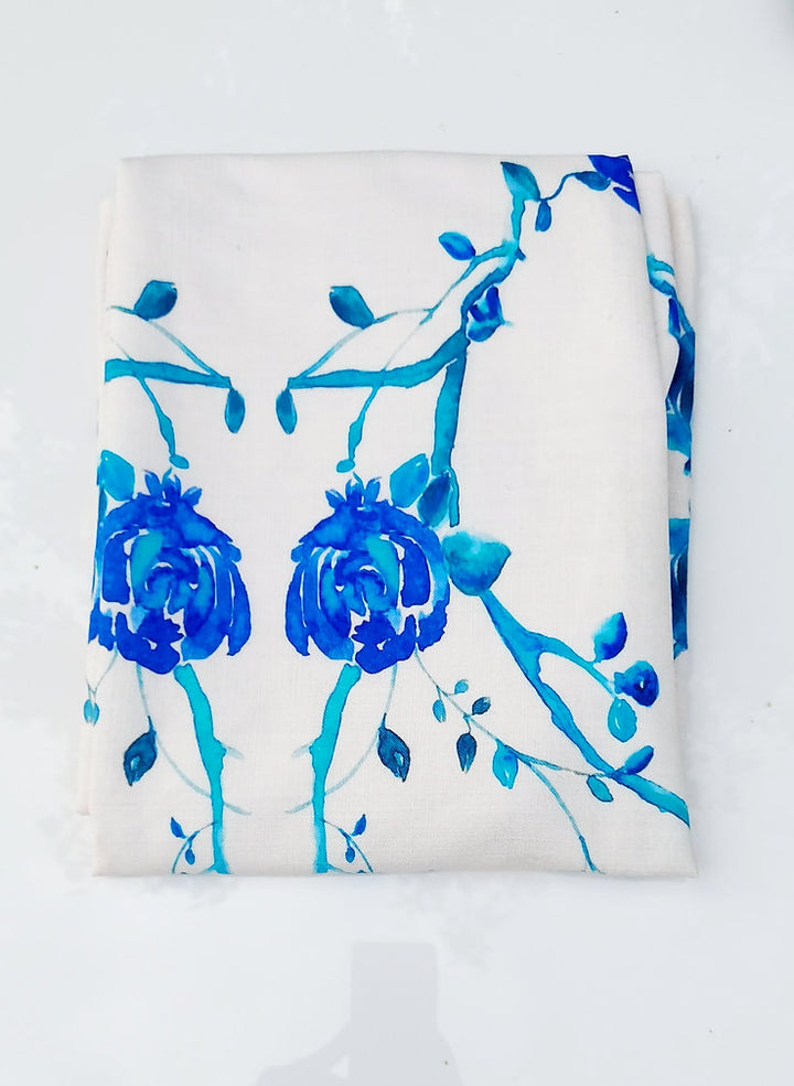 White & Blue Rose Tablecloth | GOTS Certified Organic Cotton | Various Sizes